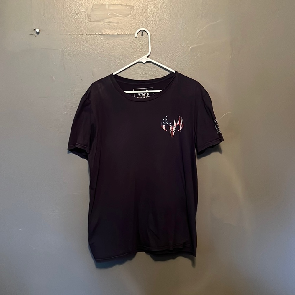 Mens Black Tee with American Flag on Back